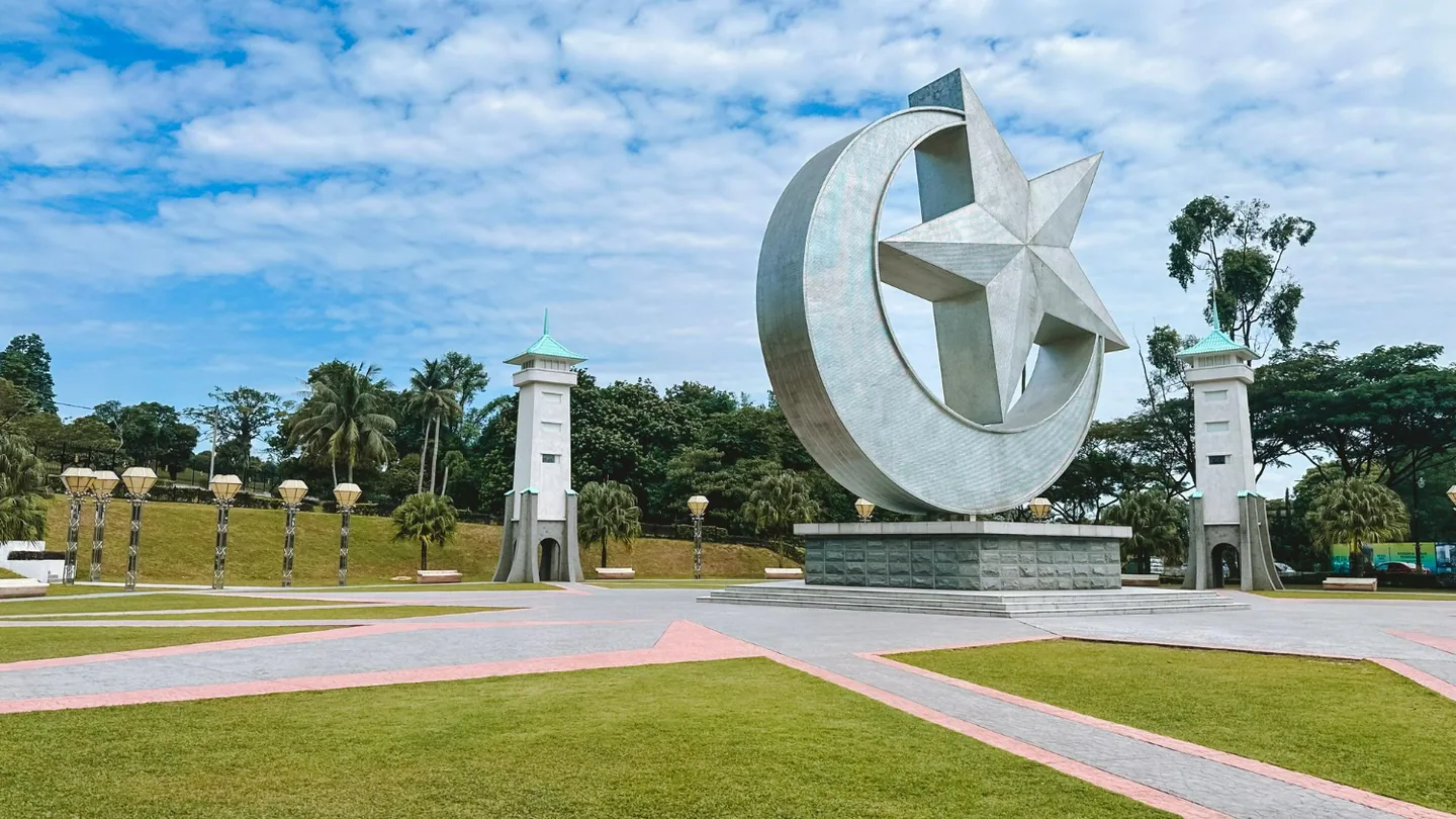 Johor Bahru offers retirees convenient access to Singapore for travel, healthcare and family visits.